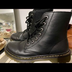 Dr. Martens Boots BRAND NEW